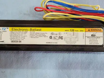 USED UNIVERSAL LIGHTING B234SR120M-A BASIC-12