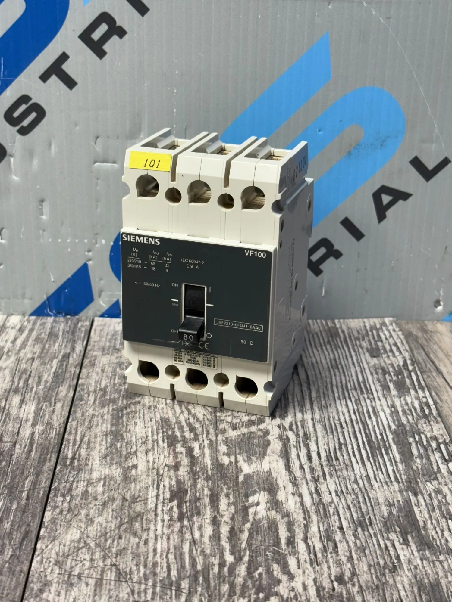 USED Siemens 3VF2213-0FQ41-0AA0