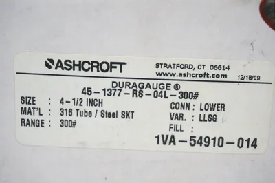 NEW ASHCROFT 45-1377-RS-04L-300 PRESSURE GAUGE 451377RS04L300