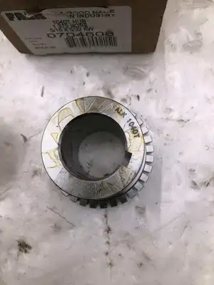 FALK 0704608 1040T 1.375″ Hub Coupling 5/16″ X 5/32″ keyway -NIB