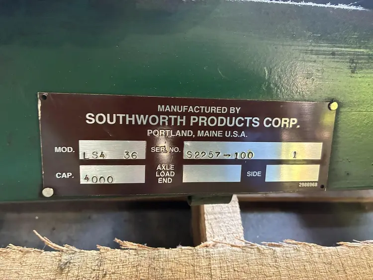 Used SOUTHWORTH LIFT TABLE _UNKNOWN_ Misc Lifts Massachusetts US | Paper Converting Equipment #395903
