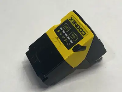 825-10807-1R 02, IS2000M-130-40-L18 | Cognex IS2000M-130-40-L18 In-Sight 2000 Vision Sensor 825-10807-1R 02 - Used