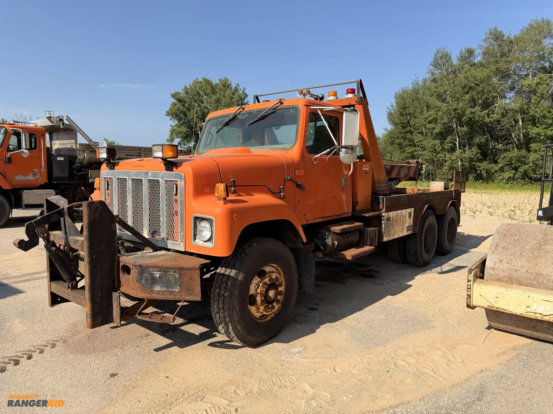 Used 2002 INTERNATIONAL F-2574 6X4 Tow trucks Michigan US | Miedema Asset Management Group #1338400