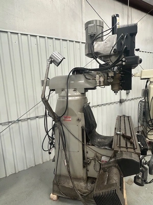 2016 KENT KTM-3VS Vertical Mills | Bayou Machinery (2)