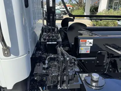 New | in-Stock 2027 FREIGHTLINER M2 106 PLUS Hooklifts & Roll-Offs California US | Commerce Truck Equipment Sales #1548704