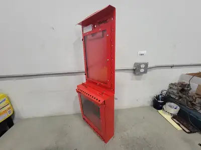 Used MASTER LOCK S3500 Cabinets British Columbia CA | Lenmark #279294