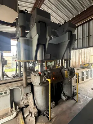 2000 TON HEAVY DUTY 4-POST HYDRAULIC PRESS, USED FOR STRAIGHTENING PIPE & BAR: YOBRO #25137