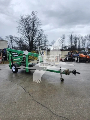 USED 2018 JLG T350
