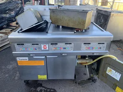 Frymaster 3 BAY Fryer, Natural Gas, Filtration System- Working Condition