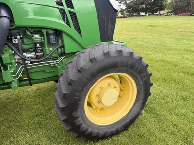 USED 2013 JOHN DEERE 6140D