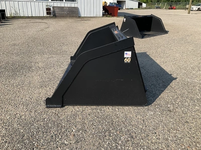 Used TOMAHAWK 60" SNOW/ MULCH BUCKET Skid Steer Buckets Michigan US | Miedema Asset Management Group #1342279