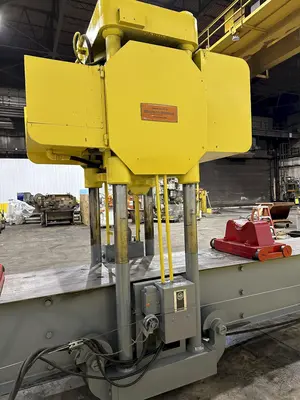 400 TON X 30' DRILCO TRAVELING HEAD HYDRAULIC STRAIGHTENING PRESS: STOCK #24953
