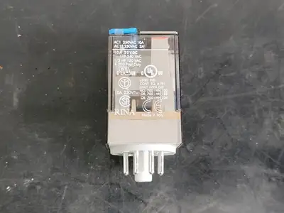 USED ALLEN-BRADLEY 800-HA32Z24-3-4