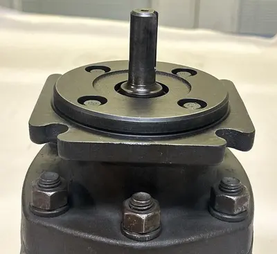 USED PARKER HANNIFIN M2D085X3324