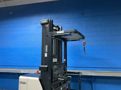 Used CROWN SP352030 Electric Lifters Ohio US | HGR 24 #1446265