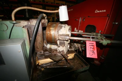 Oliver Model 600 Tool Grinder with Auto Feed, 9″ Chuck