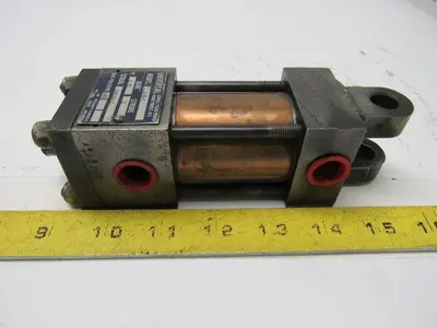Used UNIVERSAL _UNKNOWN_ Pneumatic Cylinders | Arrow Industrial #633526