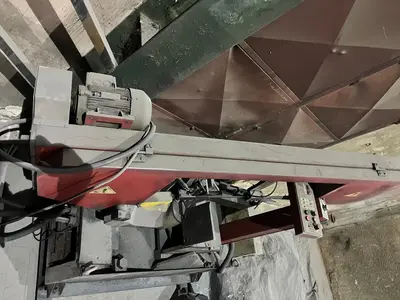 USED 2007 BOMAR 550