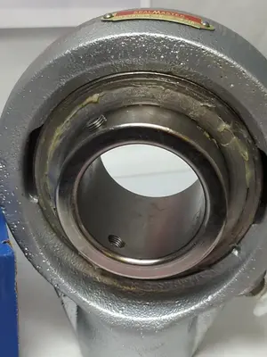 New | in-Stock SEALMASTER CREHBF-PN35 Bearings | Surplus Asset Holdings #1194788