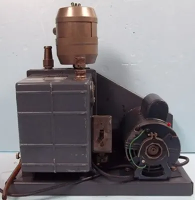 Used WELCH 1400 Vacuum Pumps Texas US | Bamko Surplus Process Equipment #927375