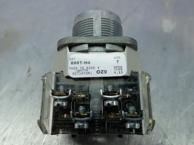 NEW ALLEN BRADLEY 800TH4A