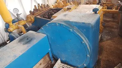 USED NATIONAL JWS-300L 4X5 TRIPLEX WELL SERVICING REVERSING MUD PUMP PACKAGE