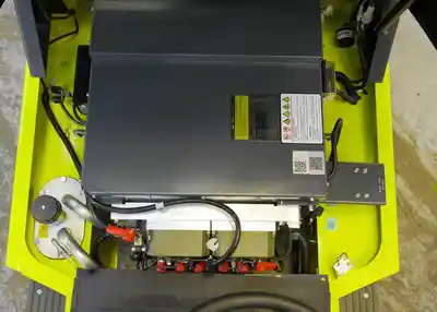 NEW 2024 LIFT HERO CPD30