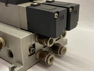 Used SMC VFS2200-5FZ Solenoid Valves Ohio US | Surplus Asset Holdings #1541954