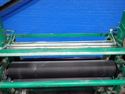 Black Brothers 56.5" X 8.5" Diameter Top And Bottom Glue Spreader
