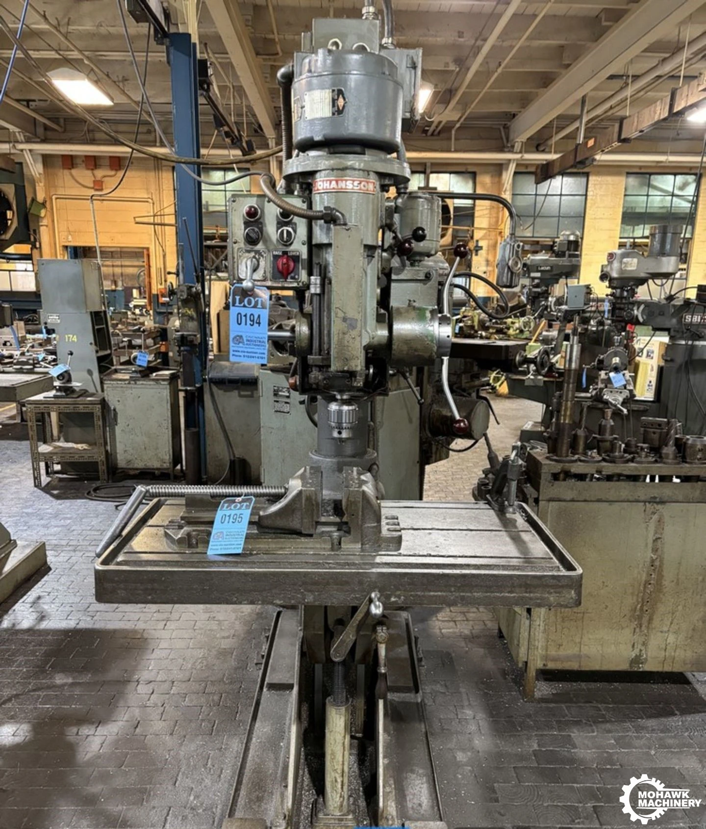 2'6" JOHANSSON “STANDARD-DUTY” SLIDING RAM-TYPE RADIAL DRILL w/POWER DOWN FEED - VISE