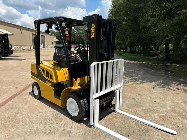Used 2016 YALE GDP050VX Internal Combustion Forklifts: Pneumatic Tire Texas US | North Texas Equipment Services #549656