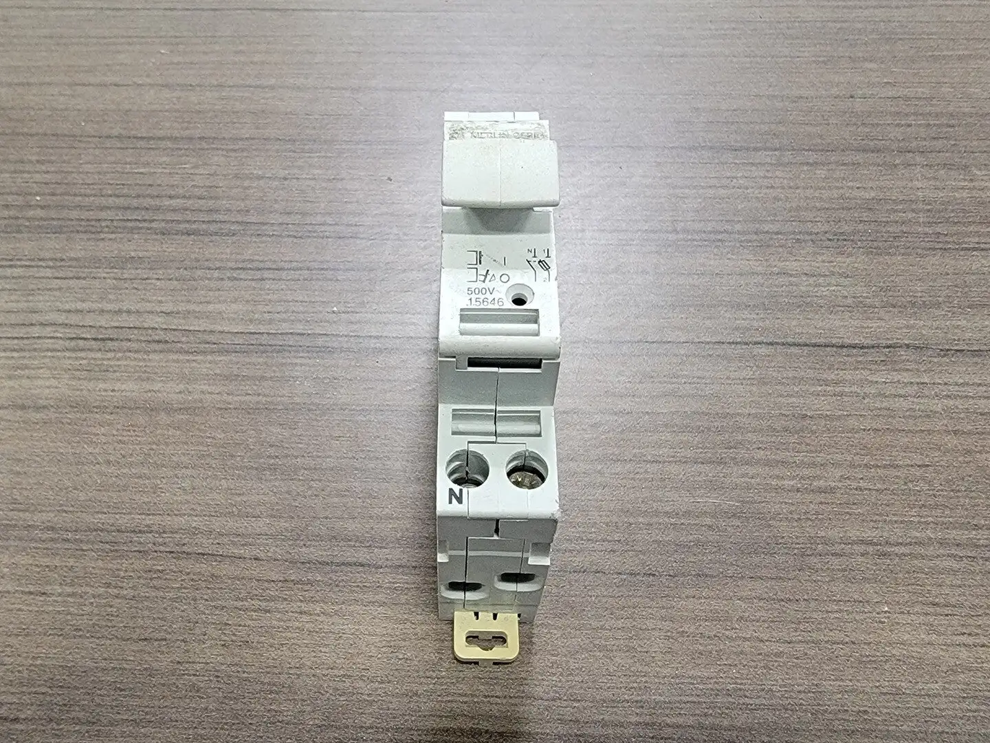 USED MERLIN GERIN 15646
