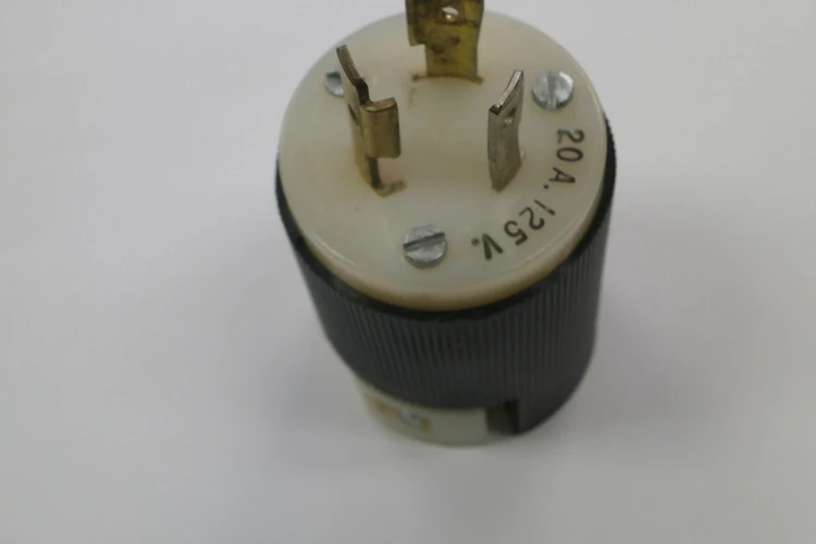 Used Hubbell 20 Amps, 125 Volts Cable & Wire Arizona US | ASSET CONVERSION SPECIALISTS, INC. #320405