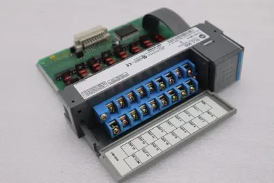Allen Bradley 1746-OB16 Ser. D SLC 500 16-Point DC Output Module STOCK K-103-D