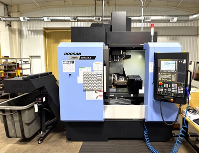 2017 DOOSAN DNM 200/5AX Vertical Machining Centers (5-Axis or More) (Equipt) | SNL Machine Trader LLC (1)