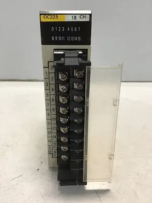 USED OMRON C200H-OC225