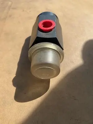 AMOT 1/4 NTP Viton Seal Indicator Trip PN 4054C-1B