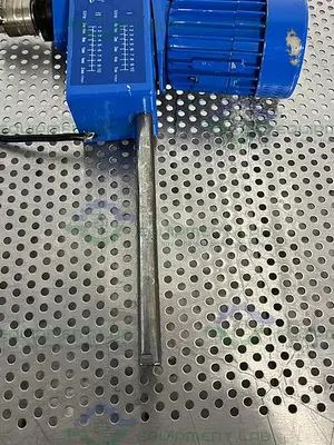 USED CHEMGLASS UNKNOWN MODEL DIGITAL OVERHEAD HOMAGINIZER  / STIRRER 2500 RPM