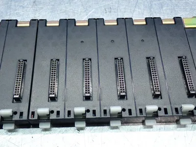 USED OMRON C200HWBI101V1