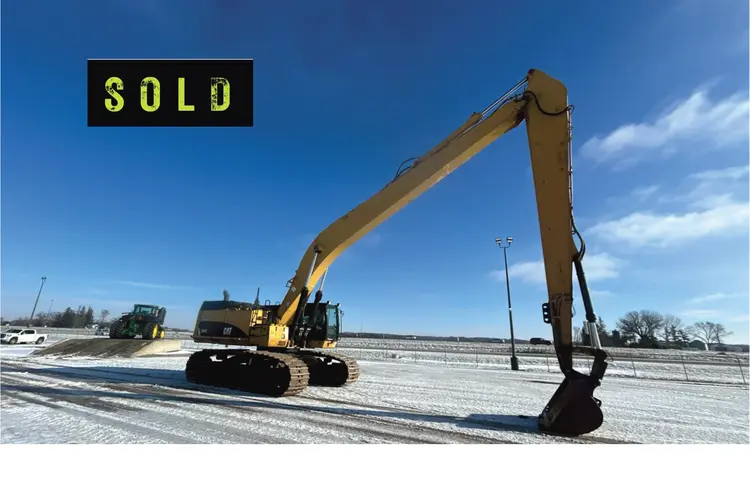 Used 2012 CATERPILLAR 374D Excavators Ontario CA | Title Equipment & Recreation Inc. #782421