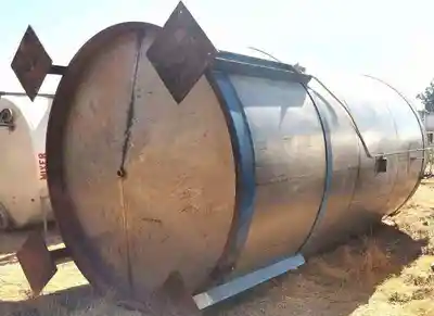 4500 gal stainless steel tank