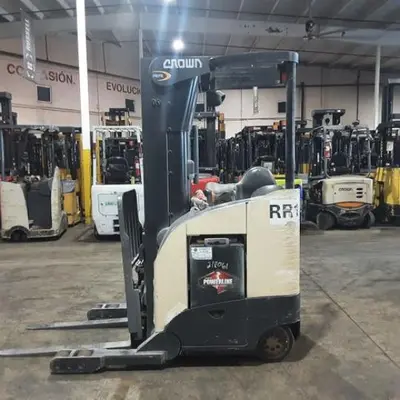 USED 2016 CROWN RR5725-45