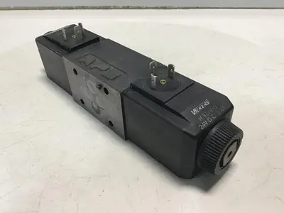 USED VICKERS DG4V-3S-33C-M-U-H5-60