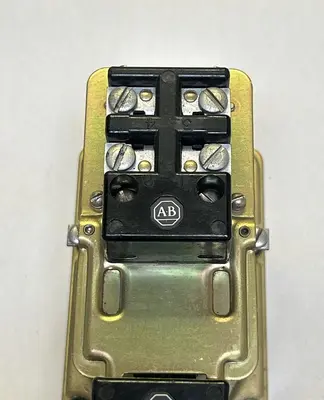 Used ALLEN-BRADLEY 849-Z0D321 Miscellaneous Equipment (Electrical & Power) | Surplus Asset Holdings #1195244