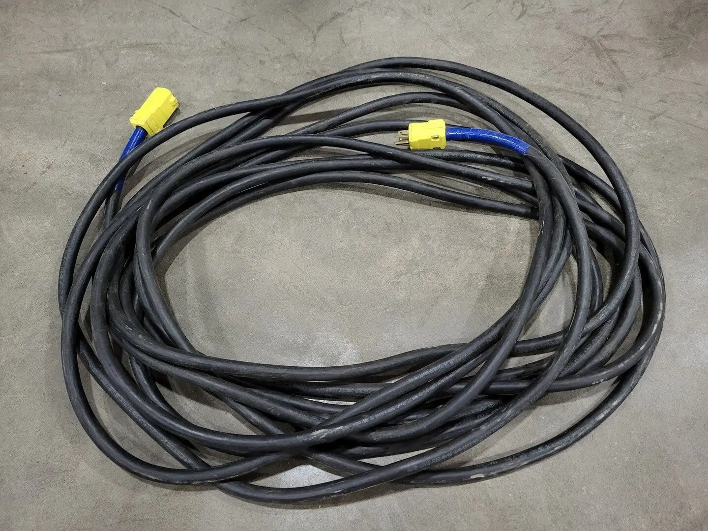 60 ft SOOW Power Extension Cord 12/3 AWG 15A 125V