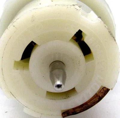 NEW LEVITON CS 8164C LOCKING CONNECTOR CS8164C