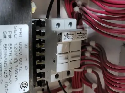 15A, 600V, 3-Ph MCC Disconnect Switch, Size 1 Bucket for Freedom 2100 MCC Frame