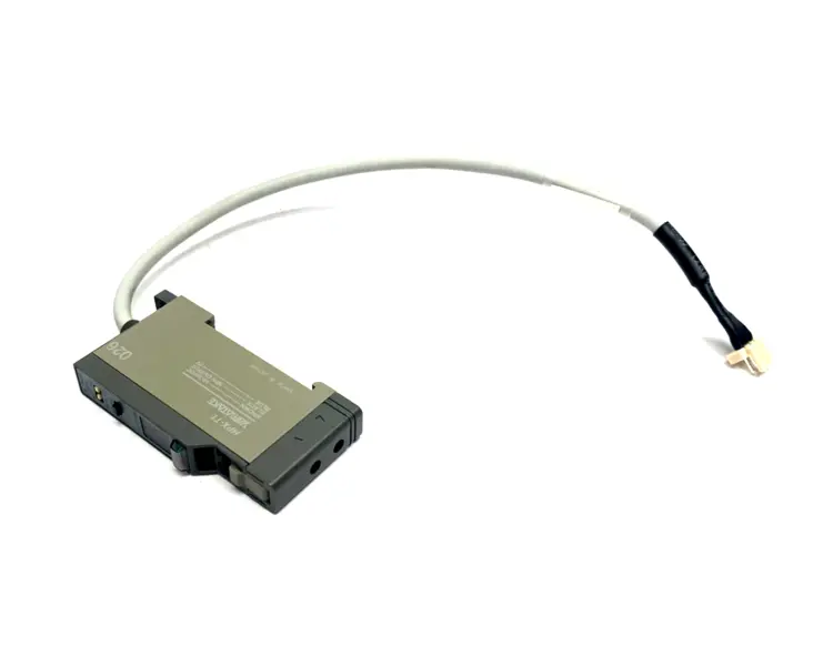 Used YAMATAKE _UNKNOWN_ Photoelectric Sensors | Maverick Industrial Sales #1102724