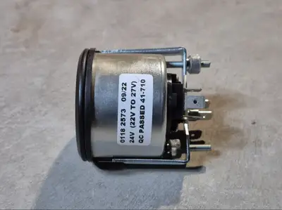 NEW DEUTZ 0118-2573