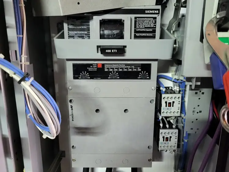 Used SIEMENS CJD63H400 Switchgears British Columbia CA | Lenmark #242179